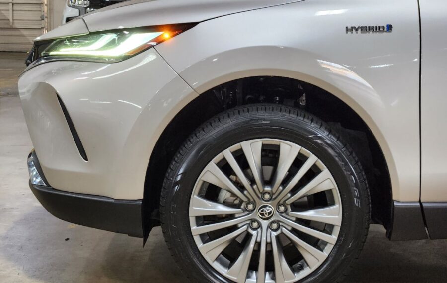 2021 Toyota Venza XLE photo 42