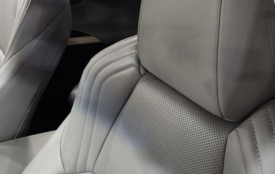 2021 Toyota Venza XLE photo 28