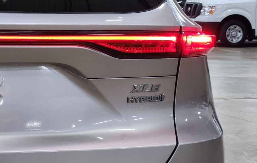 2021 Toyota Venza XLE photo 35