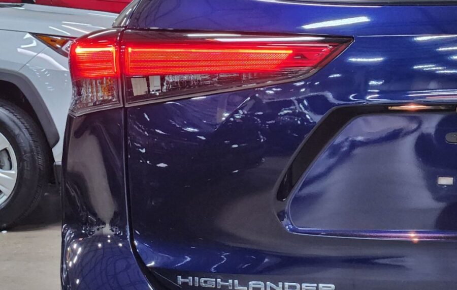 2022 Toyota Highlander XLE photo 14
