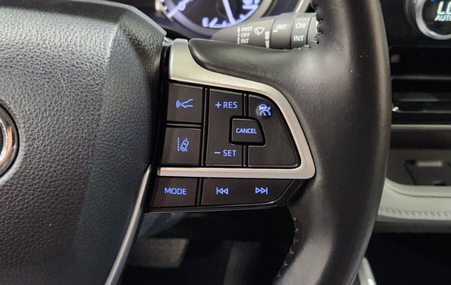 2022 Toyota Highlander XLE photo 39