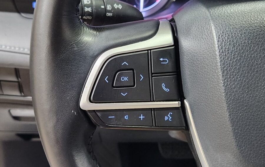 2022 Toyota Highlander XSE photo 17