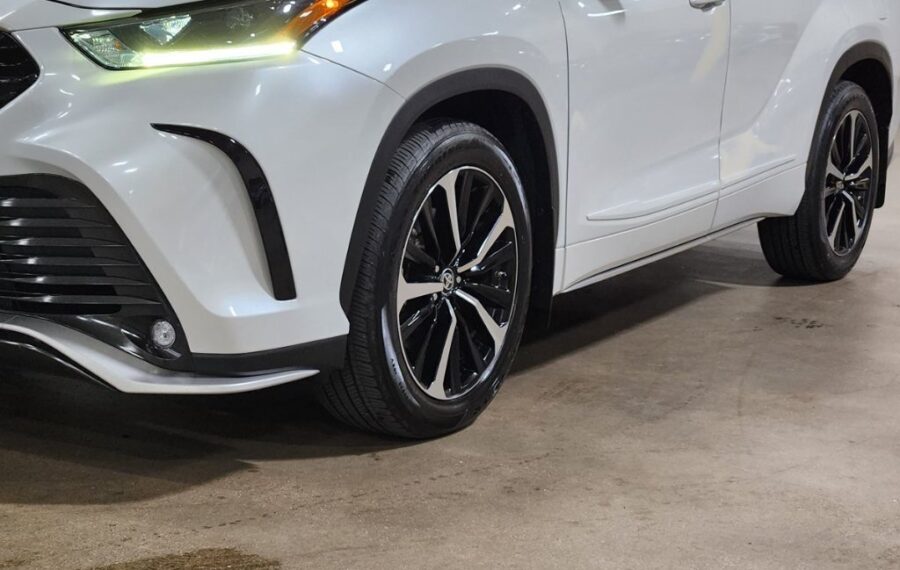 2022 Toyota Highlander XSE photo 7