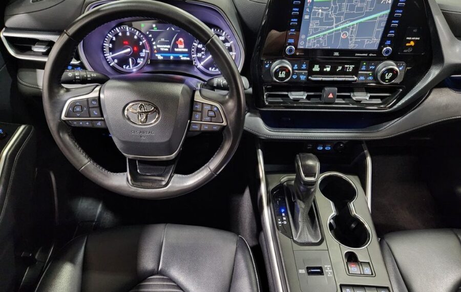 2022 Toyota Highlander XSE photo 27