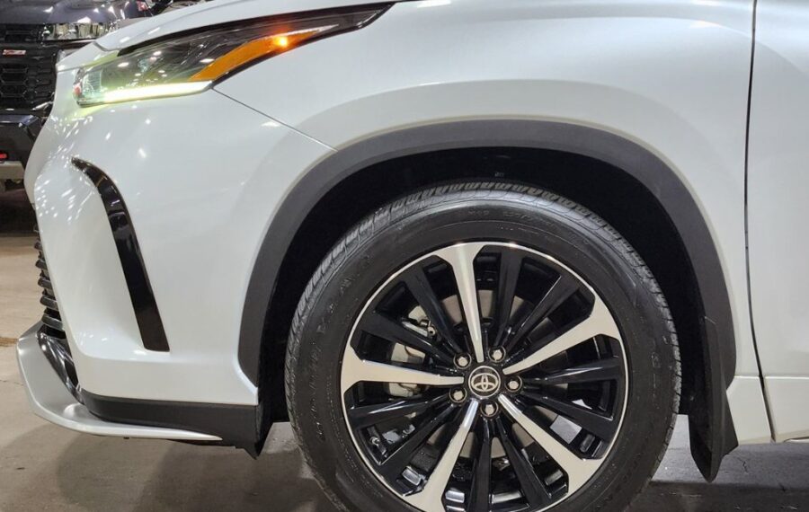 2022 Toyota Highlander XSE photo 31