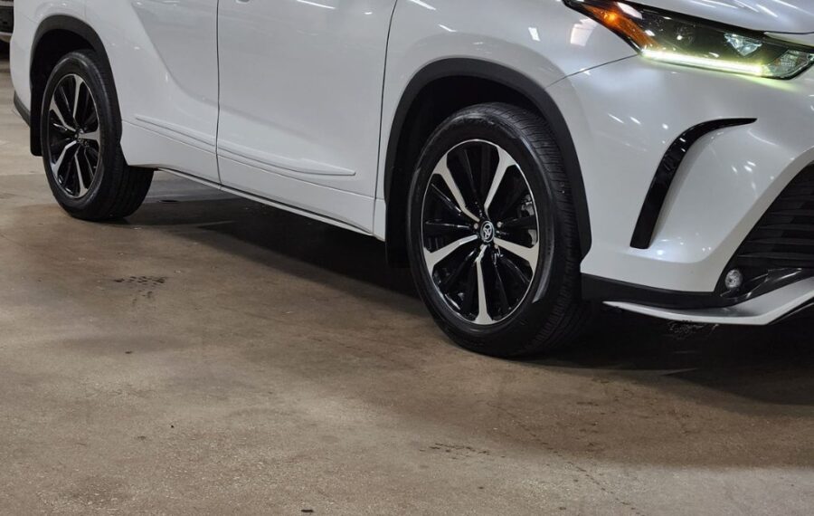 2022 Toyota Highlander XSE photo 34