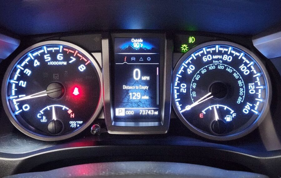 2022 Toyota Tacoma SR5 photo 21
