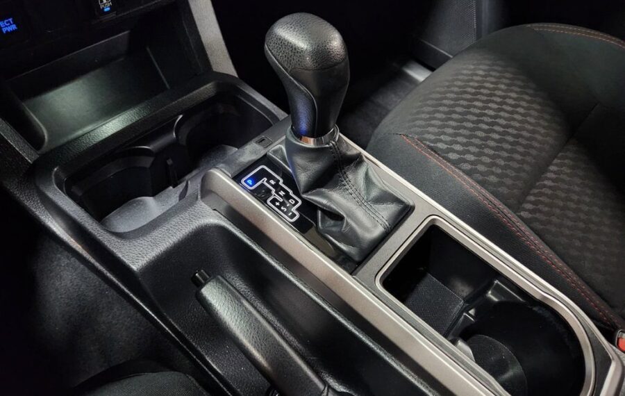 2022 Toyota Tacoma SR5 photo 25