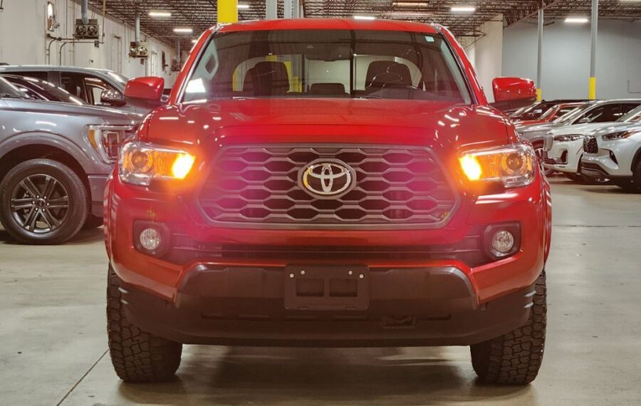 2022 Toyota Tacoma SR5 photo 7