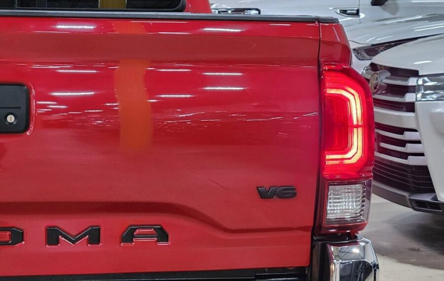 2022 Toyota Tacoma SR5 photo 13