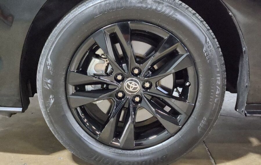 2023 Toyota Sienna XSE / XLE photo 20