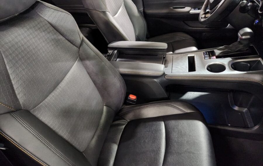 2023 Toyota Sienna XSE / XLE photo 23