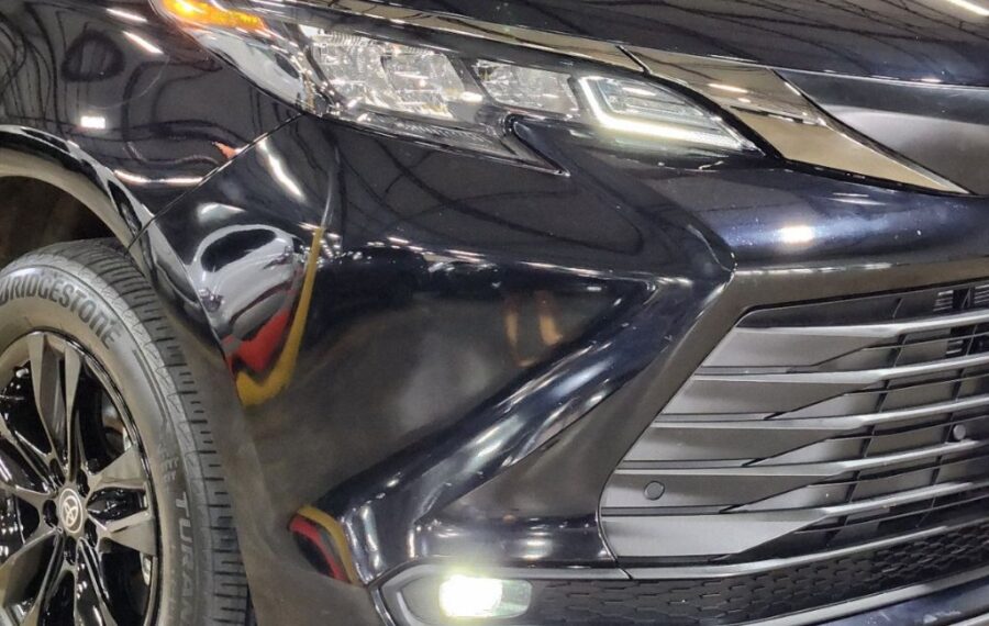 2023 Toyota Sienna XSE / XLE photo 9