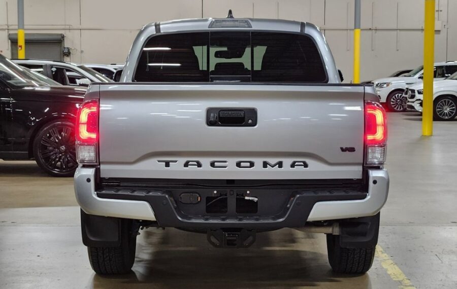 2023 Toyota Tacoma SR5 photo 4