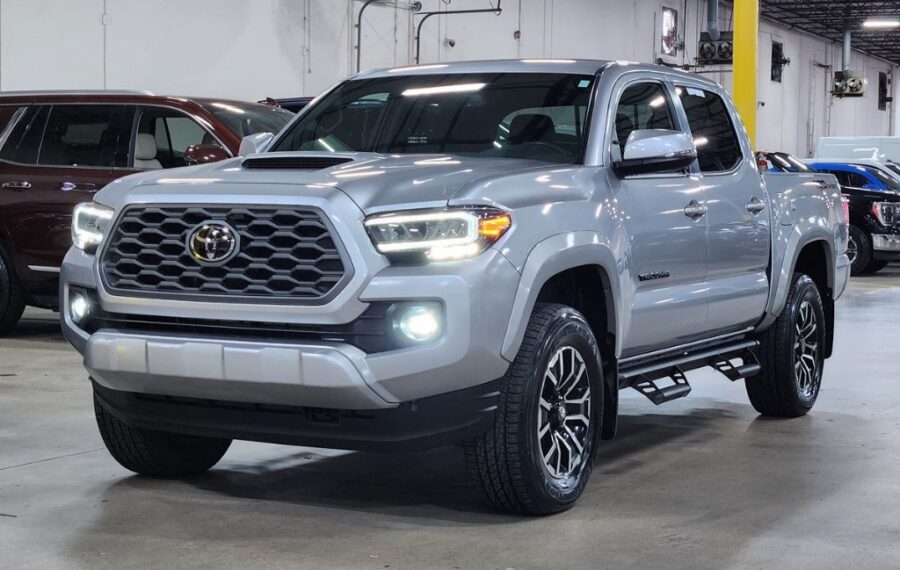 2023 Toyota Tacoma SR5 photo 6