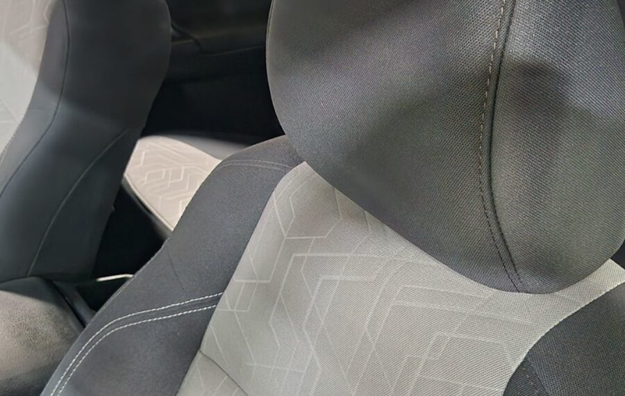 2023 Toyota Tacoma SR5 photo 19