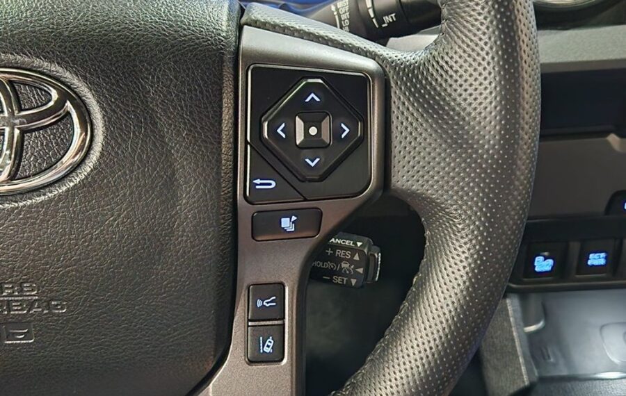2023 Toyota Tacoma SR5 photo 30