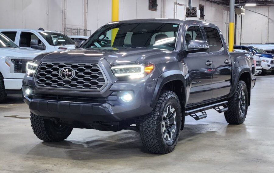 2023 Toyota Tacoma SR5 photo