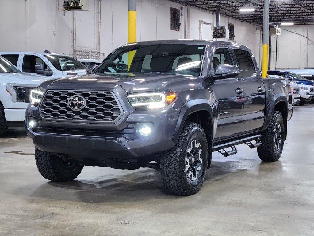 2023 Toyota Tacoma SR5 main photo