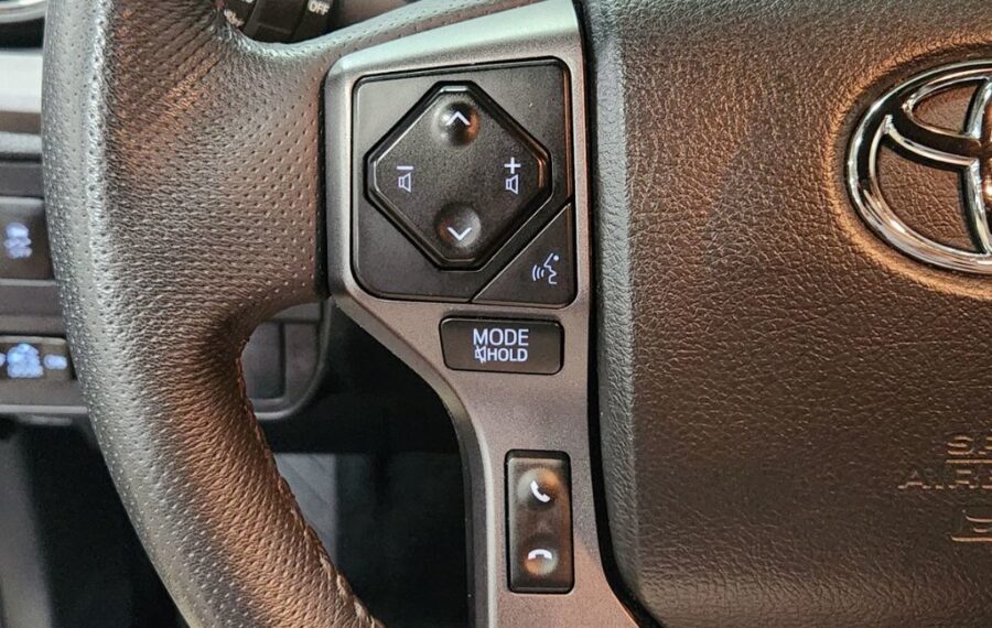 2023 Toyota Tacoma SR5 photo 28