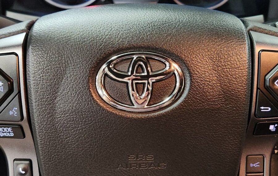 2023 Toyota Tacoma SR5 photo 29