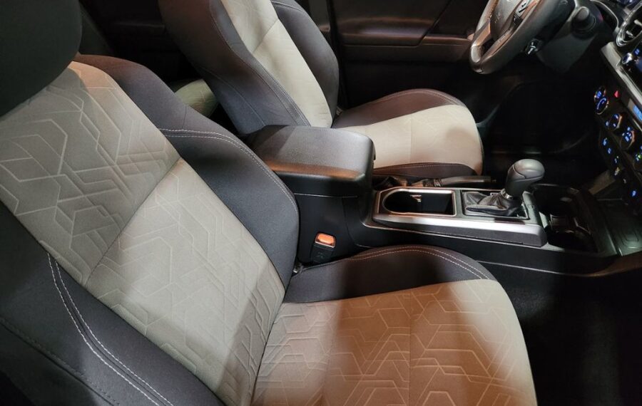 2023 Toyota Tacoma SR5 photo 39