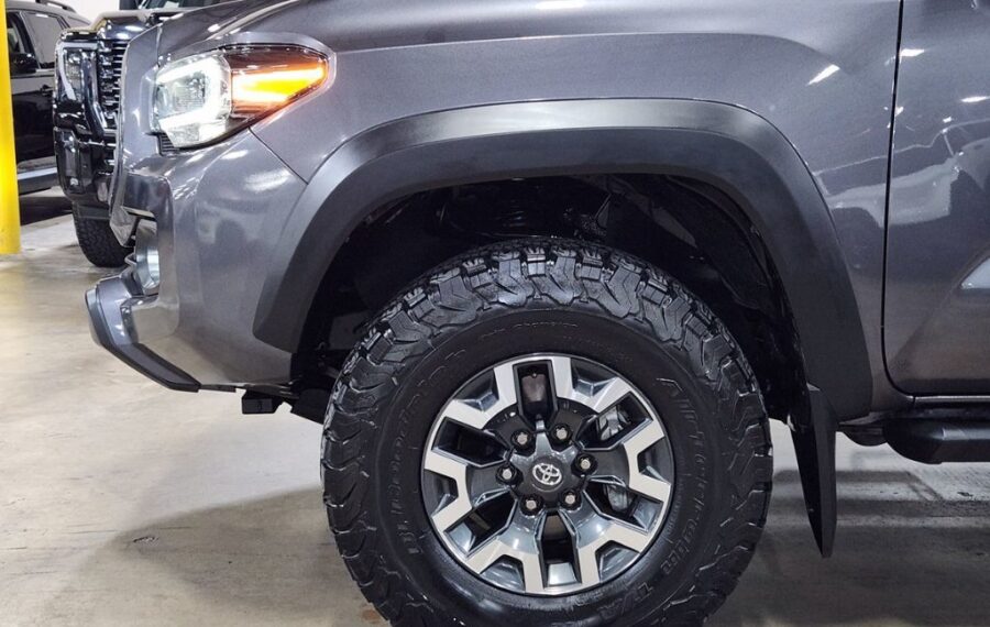 2023 Toyota Tacoma SR5 photo 14