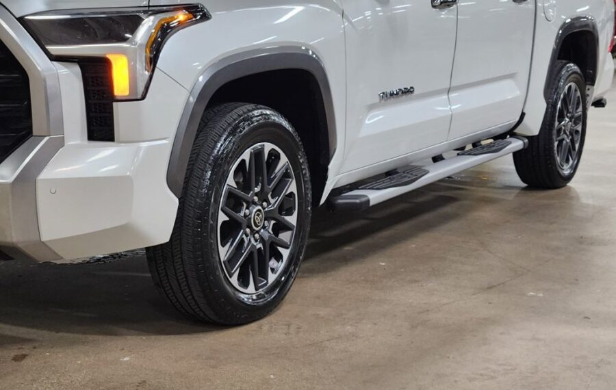 2023 Toyota Tundra Limited photo 17