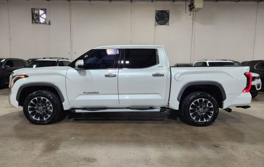 2023 Toyota Tundra Limited photo 4