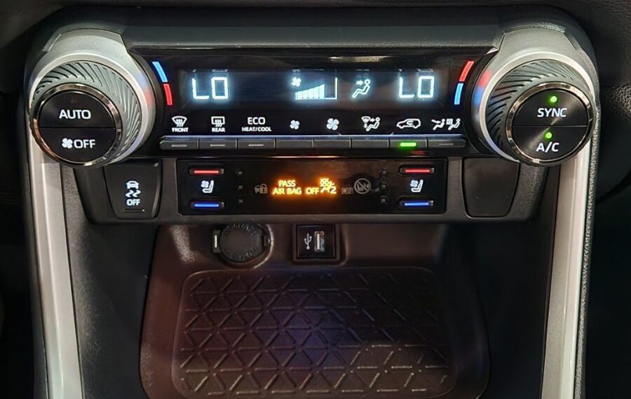2024 Toyota Rav4 Limited photo 25