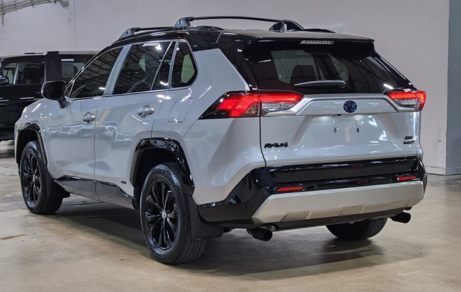 2024 Toyota Rav4 XSE photo 4