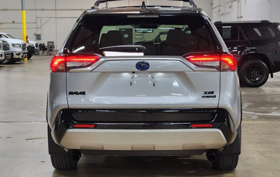 2024 Toyota Rav4 XSE photo 5