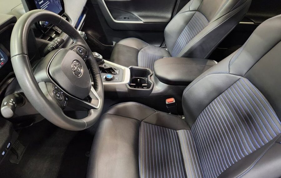 2024 Toyota Rav4 XSE photo 20