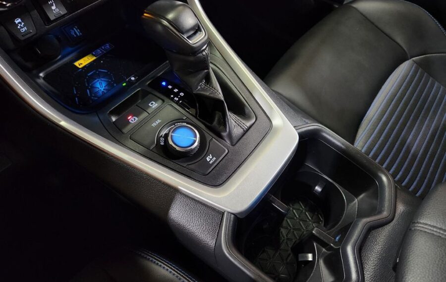 2024 Toyota Rav4 XSE photo 26