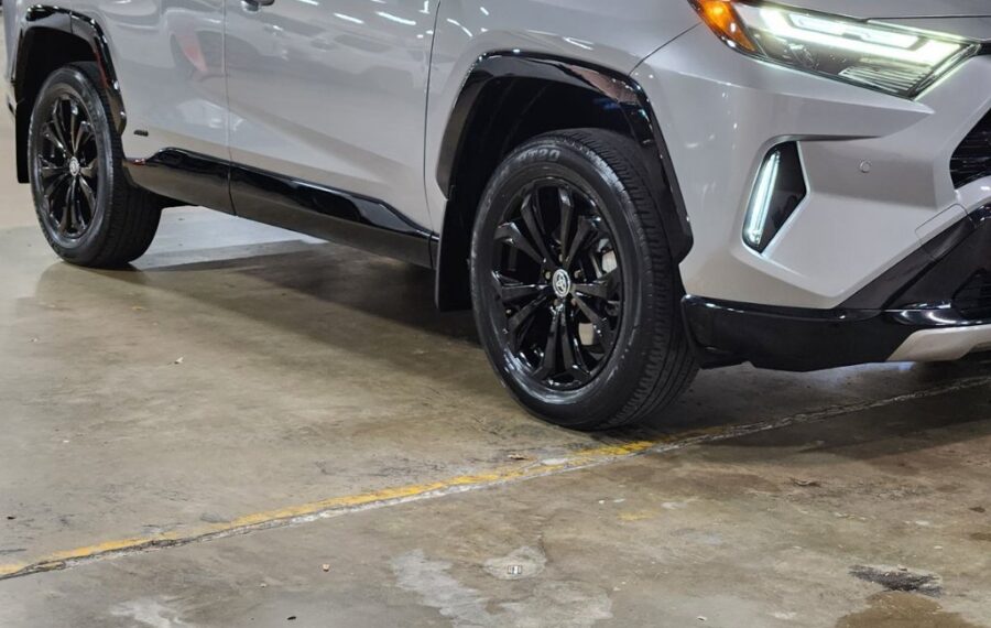 2024 Toyota Rav4 XSE photo 8
