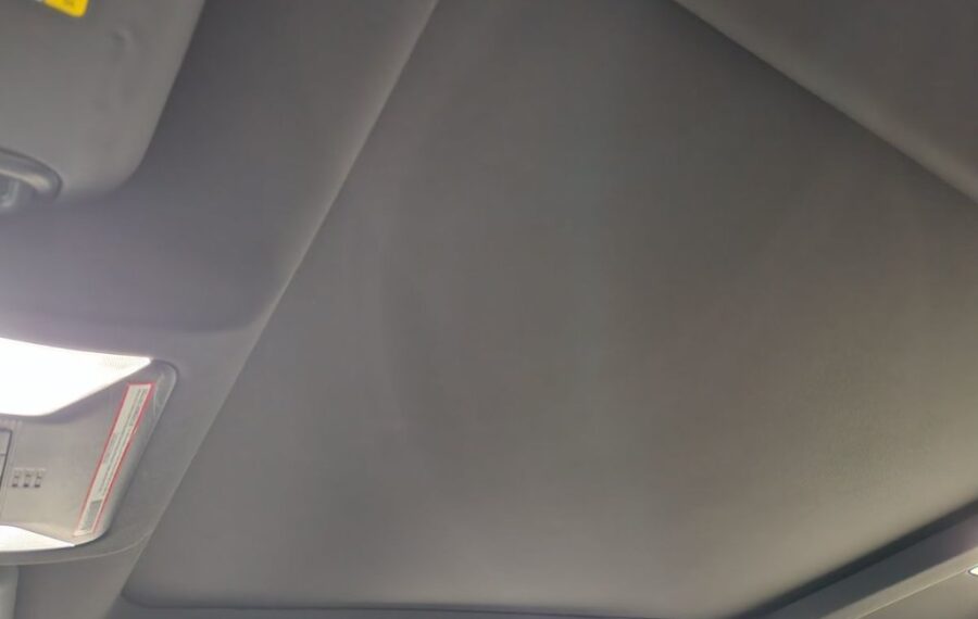 2024 Toyota Rav4 XSE photo 34