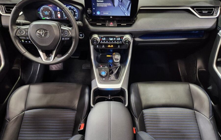 2024 Toyota Rav4 XSE photo 37