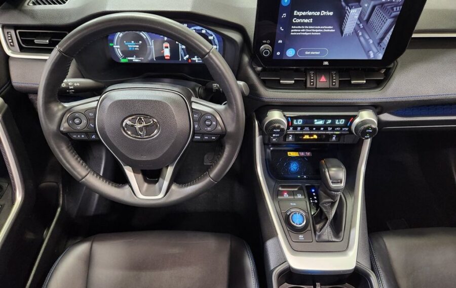2024 Toyota Rav4 XSE photo 38
