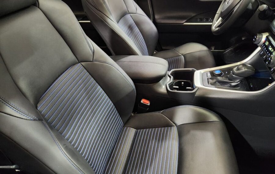 2024 Toyota Rav4 XSE photo 40