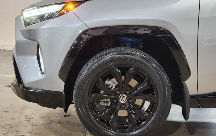 2024 Toyota Rav4 XSE photo 14