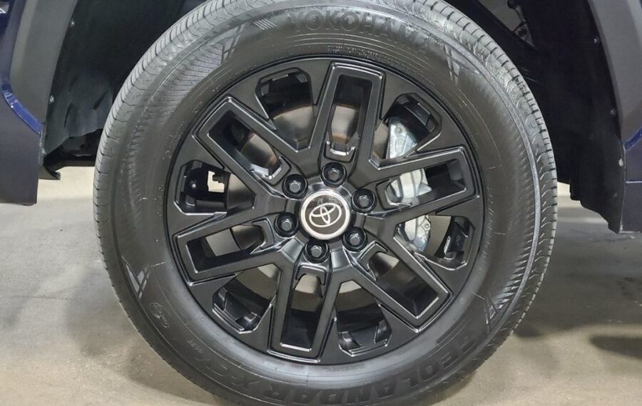2024 Toyota Tundra Limited photo 19