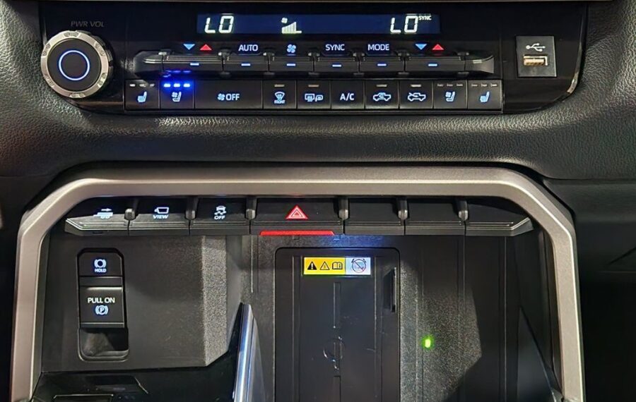 2024 Toyota Tundra Limited photo 27