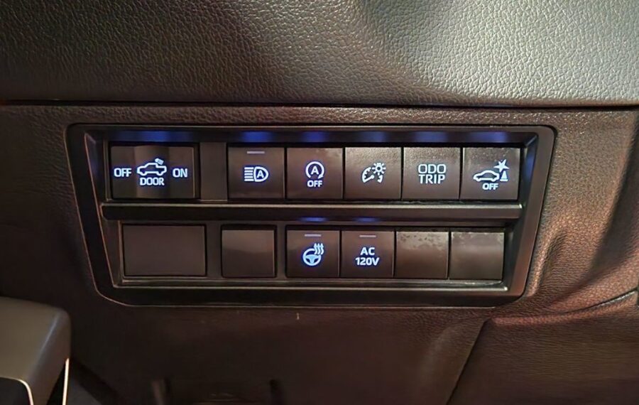 2024 Toyota Tundra Limited photo 30