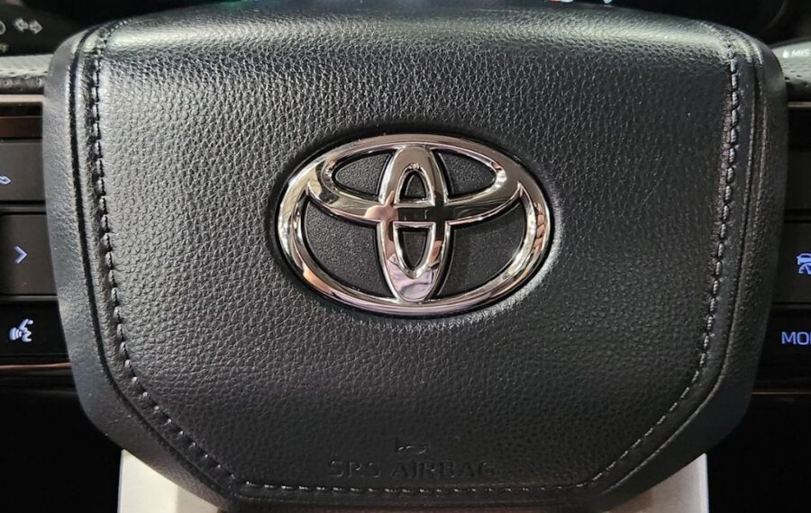 2024 Toyota Tundra Limited photo 32