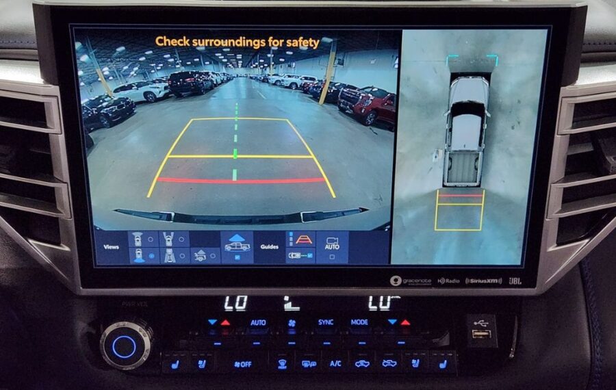 2024 Toyota Tundra Platinum photo 24