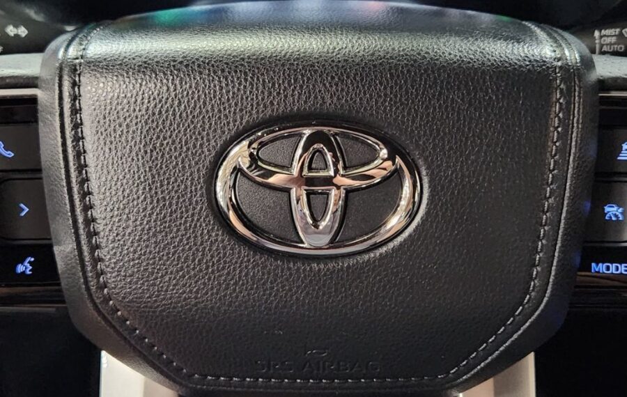 2024 Toyota Tundra Platinum photo 30