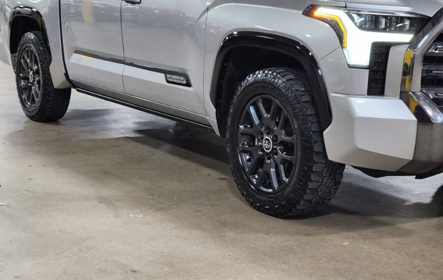 2024 Toyota Tundra Platinum photo 9