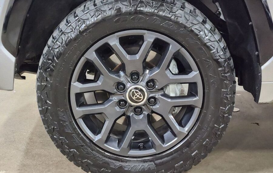 2024 Toyota Tundra Platinum photo 14