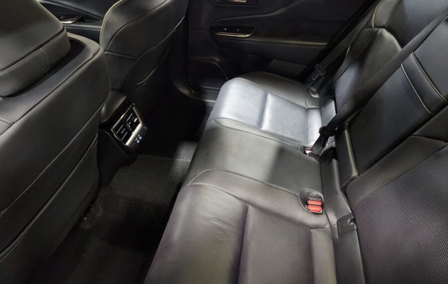 2025 Toyota Crown Signia XLE photo 29
