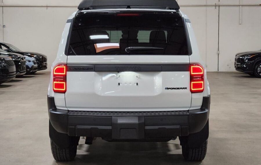 2025 Toyota Land Cruiser 250 Series photo 6